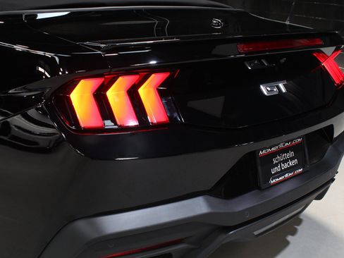 Used 2025 Ford Mustang GT Premium RWD image 14