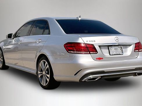 Used 2014 Mercedes-Benz E 350 Sedan image 4