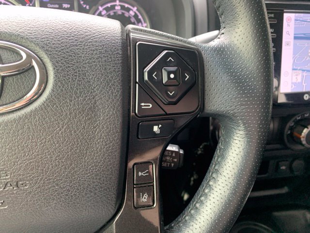 Used 2020 Toyota 4Runner TRD Off-Road Premium w/ Moonroof Package AWD/4WD image 22