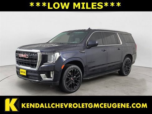 Used 2023 GMC Yukon XL SLE image 1