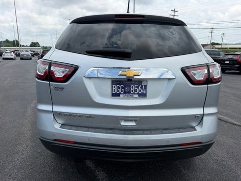Used 2017 Chevrolet Traverse LT AWD/4WD image 4