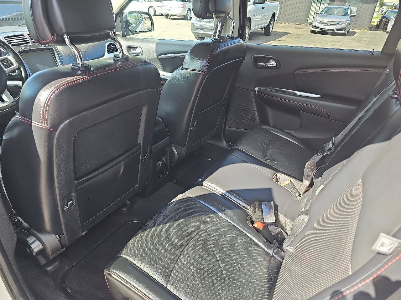 Used 2018 Dodge Journey GT w/ Blacktop Package FWD image 14