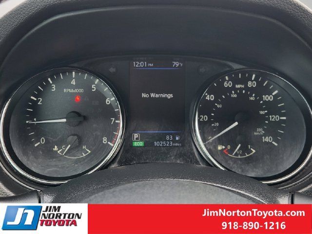 Used 2019 Nissan Rogue SV w/ Sun & Sound Touring Package FWD image 17