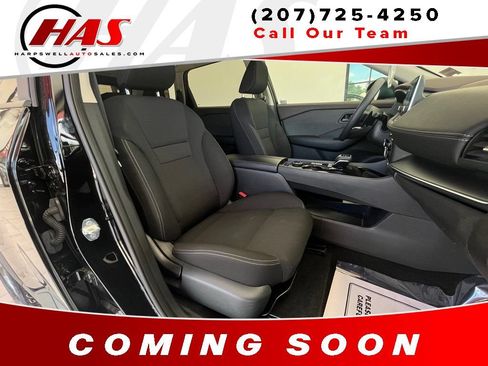 Used 2023 Nissan Rogue S AWD/4WD image 11
