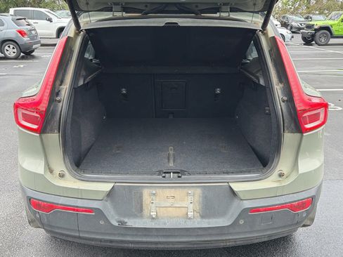 Certified 2022 Volvo XC40 P8 Recharge Plus image 22