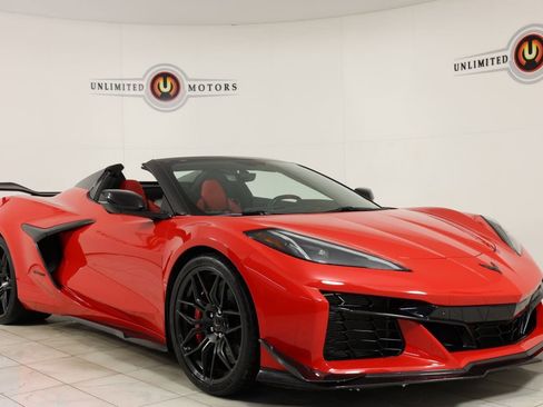 Used 2023 Chevrolet Corvette Z06 w/ Z07 Performance Package image 43