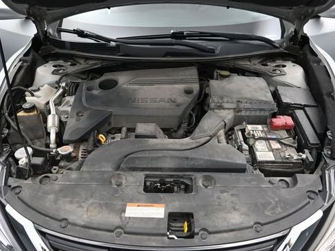 Used 2016 Nissan Altima 2.5 SV FWD image 29