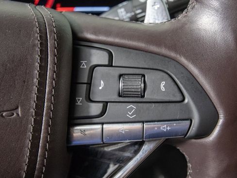 Used 2023 Cadillac Escalade V w/ LPO, ONYX Package image 27