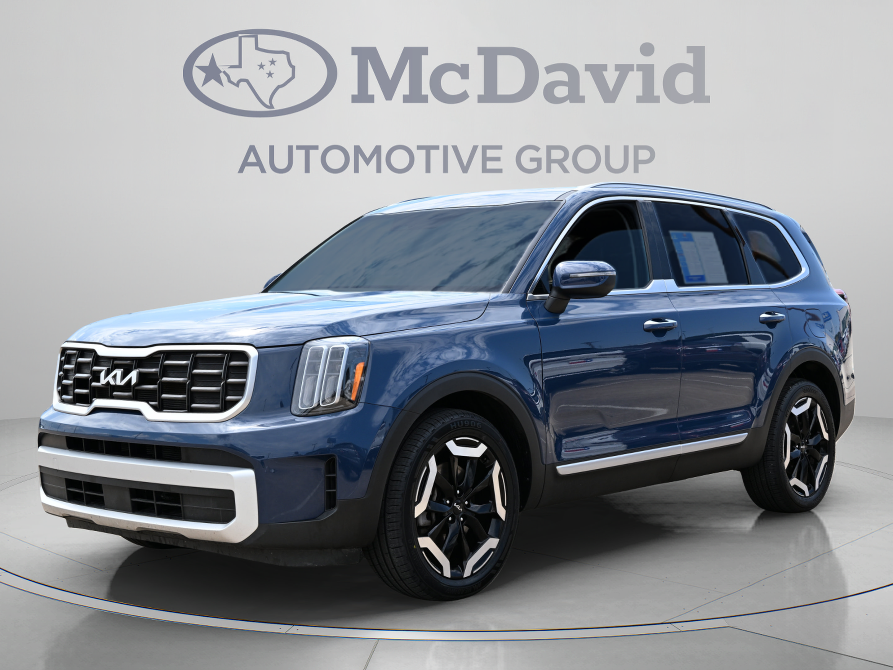 Used 2025 Kia Telluride S AWD/4WD image 1
