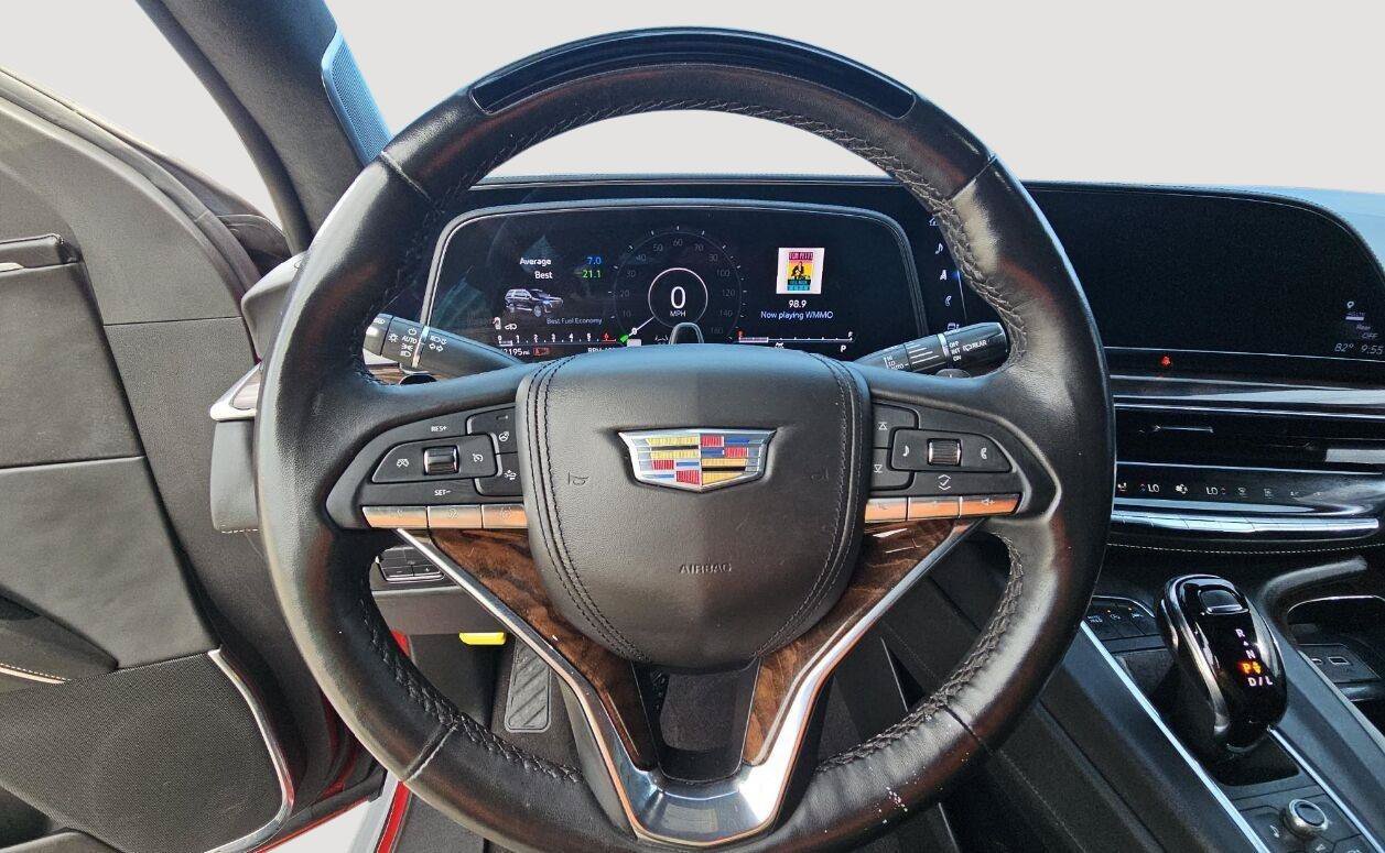 Used 2023 Cadillac Escalade ESV Sport Platinum w/ LPO, ONYX Package AWD/4WD image 13