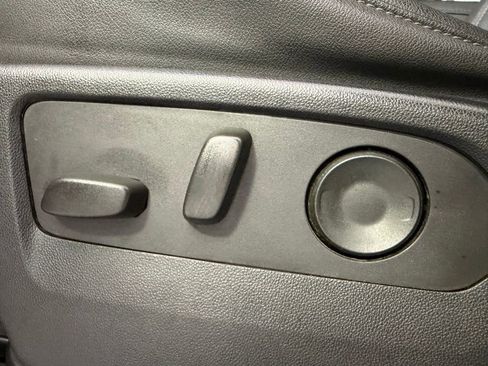 Used 2023 Chevrolet Silverado 1500 LTZ image 27