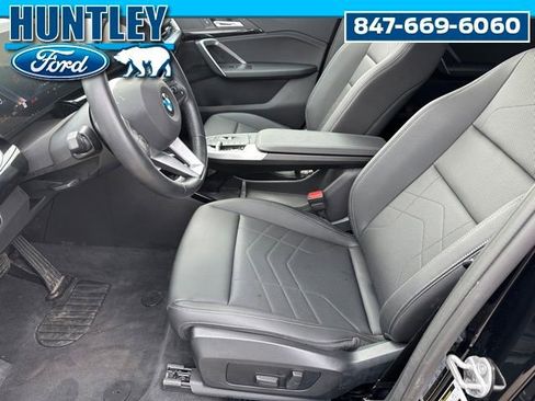 Used 2023 BMW X1 xDrive28i AWD/4WD image 18