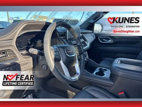 Used 2024 GMC Yukon SLT image 6