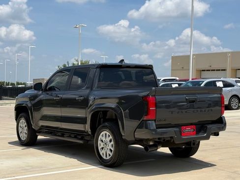 Used 2025 Toyota Tacoma SR5 AWD/4WD image 7