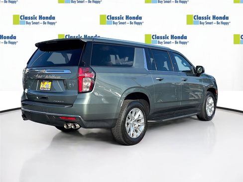 Used 2023 Chevrolet Suburban Premier image 8