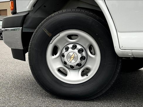 New 2024 Chevrolet Express 3500 93 w/ Power Convenience Package image 12