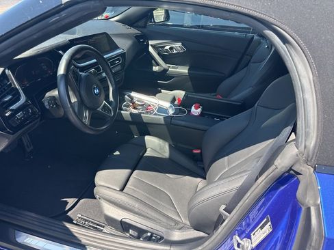 Used 2023 BMW Z4 sDrive30i w/ Driving Assistance Package image 4
