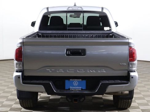 Used 2022 Toyota Tacoma TRD Sport w/ Technology Package image 10