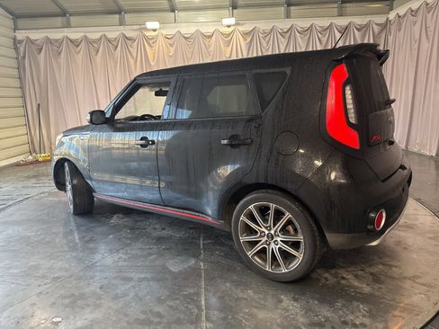 Used 2017 Kia Soul ! w/ Tech Package image 7