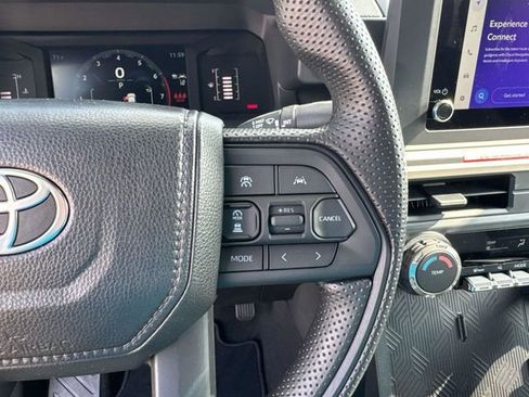 Used 2025 Toyota Tacoma SR5 image 27