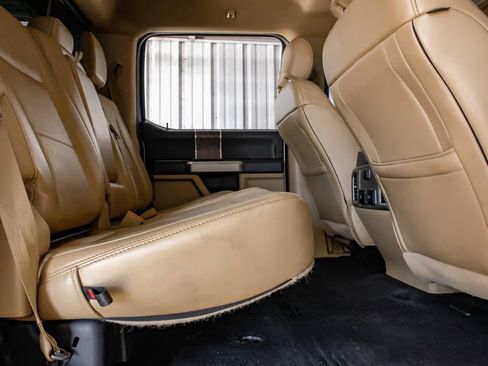 Used 2019 Ford F250 Lariat w/ Lariat Value Package image 34