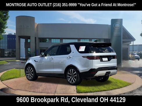 Used 2022 Land Rover Discovery HSE R-Dynamic AWD/4WD image 7