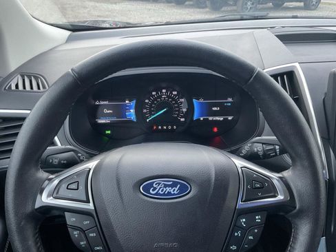 Used 2023 Ford Edge Titanium image 13
