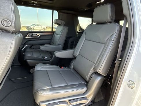 New 2026 GMC Yukon XL Denali w/ Sun & Power Step Package RWD image 25