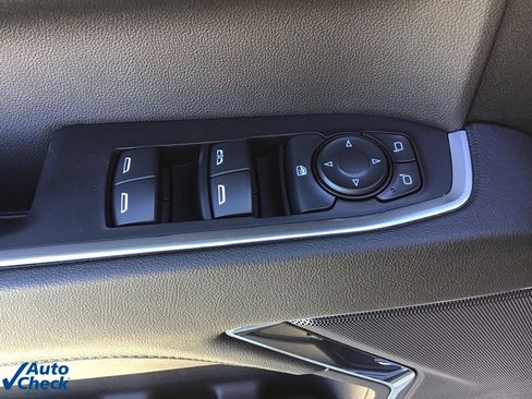 Used 2025 Chevrolet Silverado 1500 LT image 30