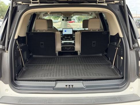 Used 2023 Ford Expedition XLT RWD image 25