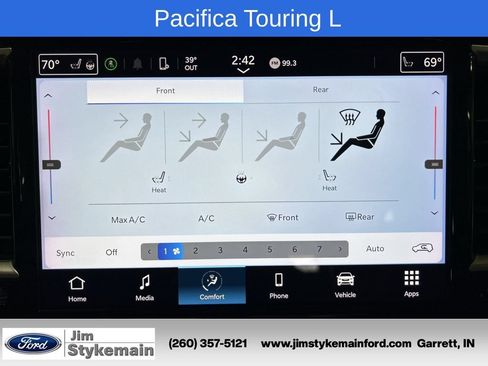 Used 2024 Chrysler Pacifica Touring-L FWD image 29