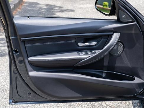 Used 2018 BMW M3 RWD image 13