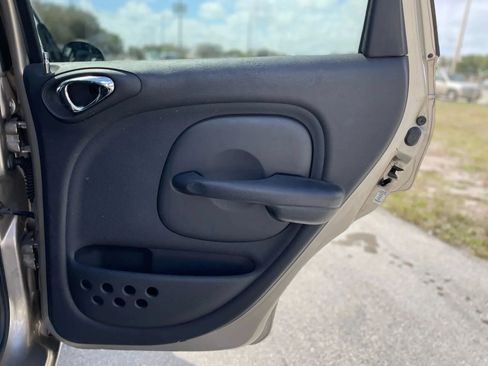Used 2004 Chrysler PT Cruiser GT FWD image 28