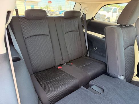 Used 2017 Dodge Journey SE w/ Flexible Seating Group FWD image 17