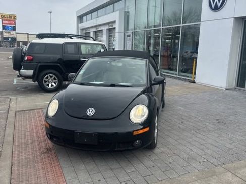 Used 2007 Volkswagen Beetle Convertible w/ Package 2 image 18