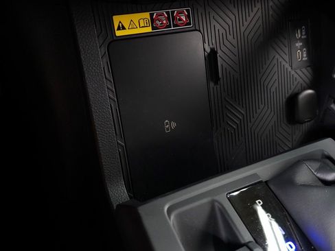 Used 2024 Toyota Tacoma Trailhunter image 36