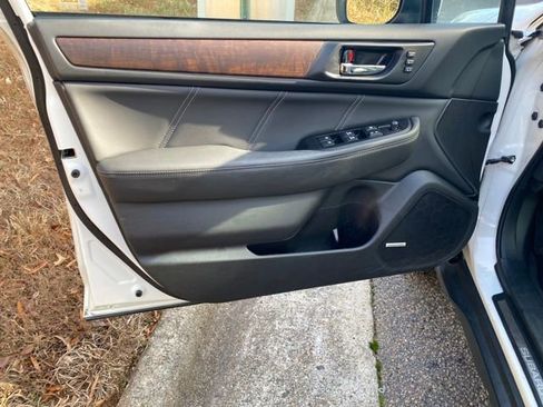 Used 2019 Subaru Outback 2.5i Limited image 20