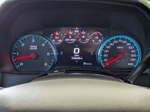 Used 2018 GMC Yukon Denali RWD image 4