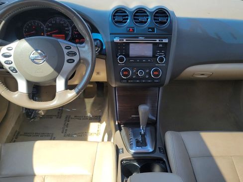 Used 2010 Nissan Altima 2.5 SL w/ SL Pkg image 9
