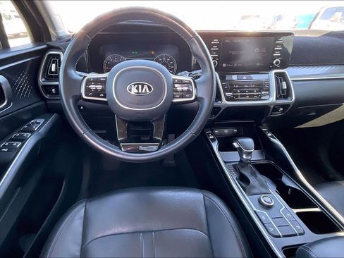 Used 2021 Kia Sorento S image 5