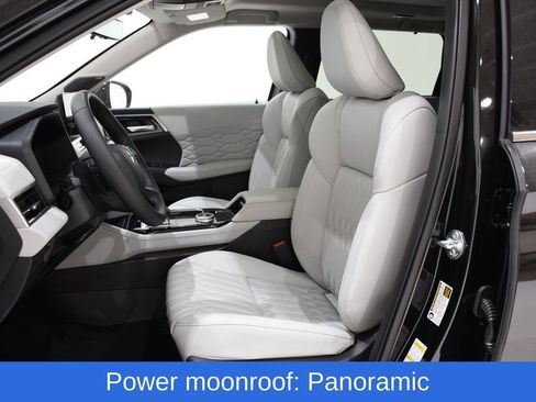 New 2025 Mitsubishi Outlander AWD image 19