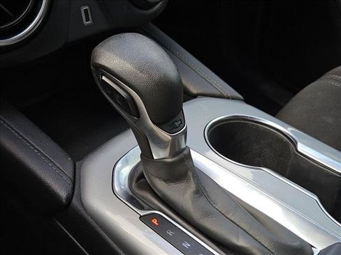 Used 2021 Chevrolet Blazer LT FWD image 14