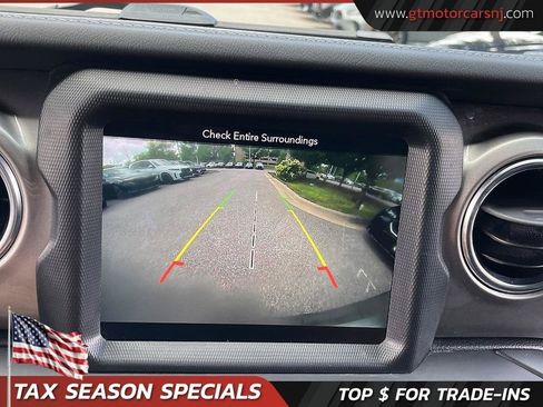 Used 2019 Jeep Wrangler Unlimited Sahara AWD/4WD image 23