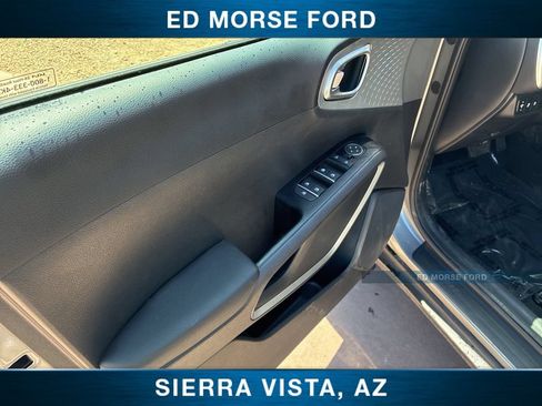 Used 2025 Kia Soul LX FWD image 20