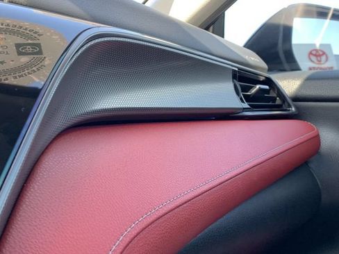 Used 2019 Toyota Camry XSE FWD image 15