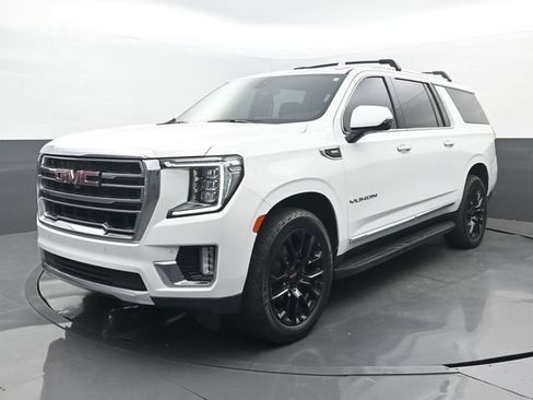 Used 2022 GMC Yukon XL SLT w/ SLT Premium Package RWD image 8