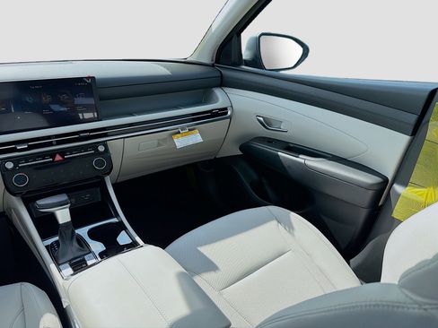 New 2026 Hyundai Tucson SEL FWD image 16