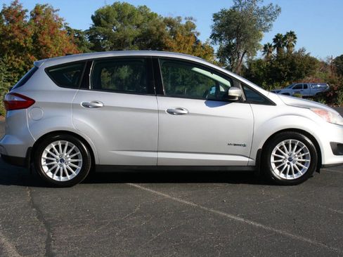Used 2013 Ford C-MAX SE image 3