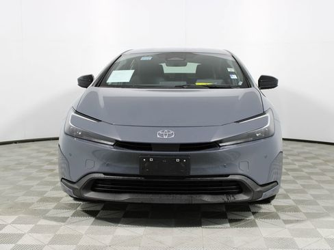 Used 2024 Toyota Prius LE image 2