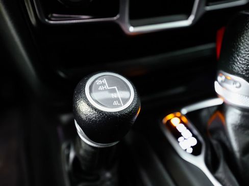 Used 2023 Jeep Wrangler Unlimited Sport AWD/4WD image 28